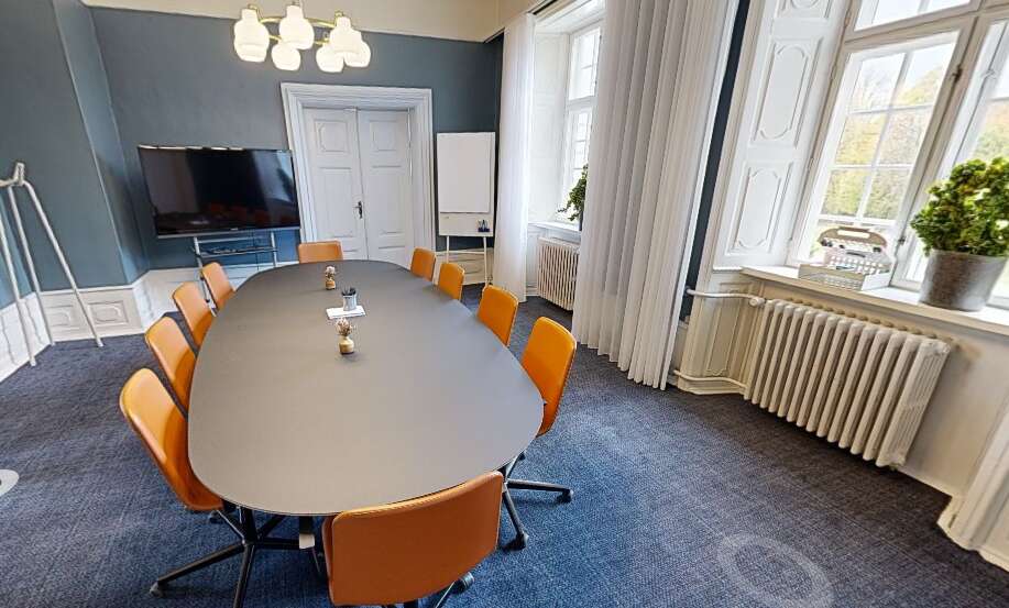 OBS: Foto er Salon 1